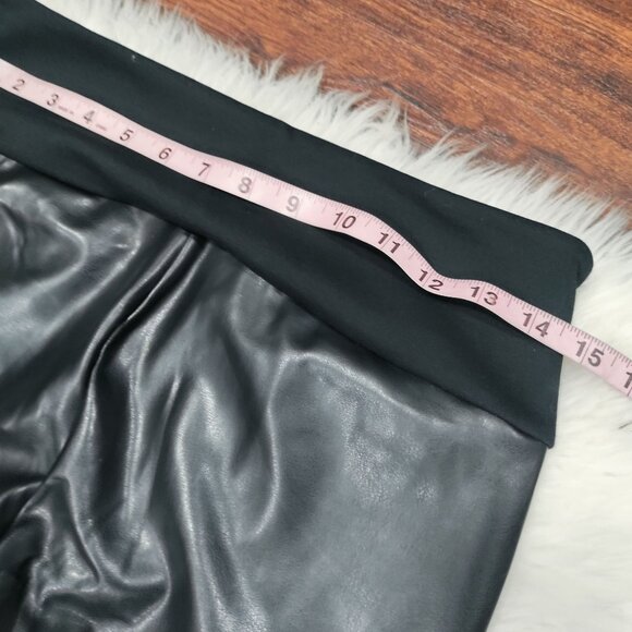 Red Hot Spanx Faux Leather Black Leggings Women's Size Large - Picture 9 of 11